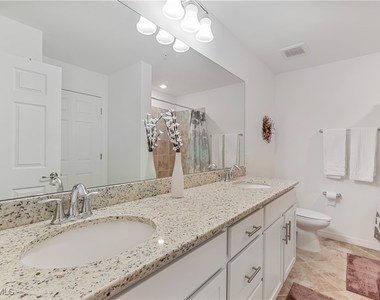 43020 Greenway Boulevard - Photo Thumbnail 13