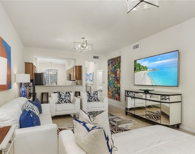 10333 Heritage Bay Boulevard - Photo Thumbnail 9