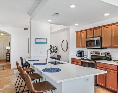 17991 Bonita National Boulevard - Photo Thumbnail 10