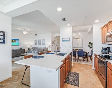 17991 Bonita National Boulevard - Photo Thumbnail 9