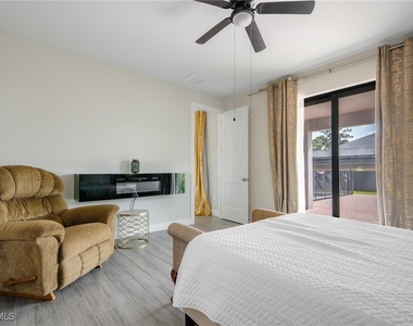 4665 Keylargo Lane - Photo Thumbnail 11