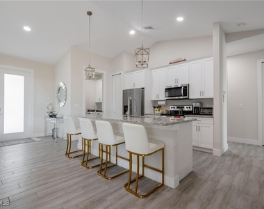 4665 Keylargo Lane - Photo Thumbnail 7