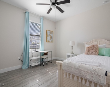 4665 Keylargo Lane - Photo Thumbnail 20
