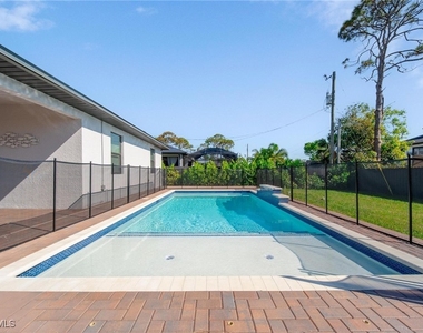 4665 Keylargo Lane - Photo Thumbnail 35