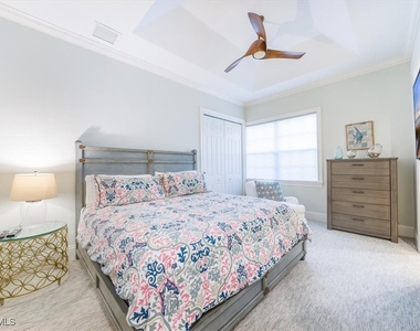 7128 Lemuria Circle - Photo Thumbnail 11