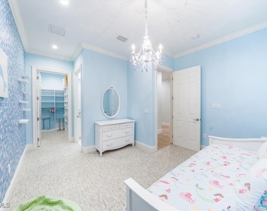 7128 Lemuria Circle - Photo Thumbnail 14