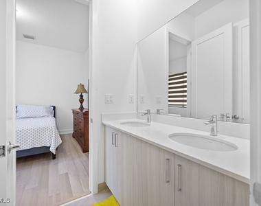 5293 Marano Drive - Photo Thumbnail 12