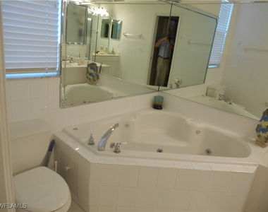 230 W Naomi Drive - Photo Thumbnail 5
