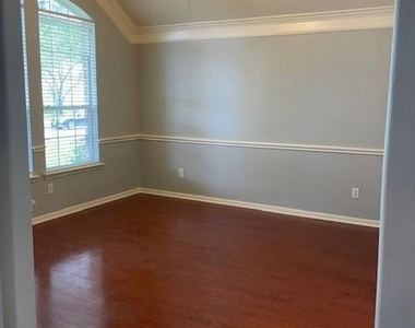 6719 Emerald Shire Lane - Photo Thumbnail 32