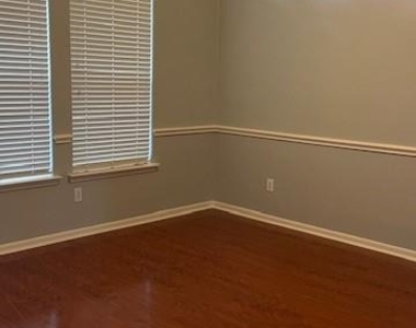 6719 Emerald Shire Lane - Photo Thumbnail 24