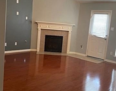 6719 Emerald Shire Lane - Photo Thumbnail 28