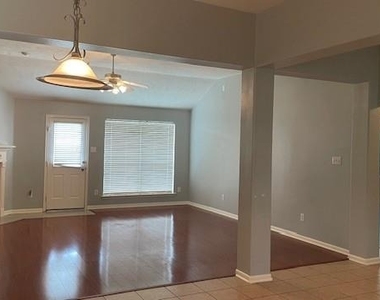 6719 Emerald Shire Lane - Photo Thumbnail 30