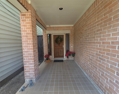 3574 Link Valley Drive - Photo Thumbnail 3
