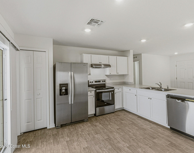 511 Trumpet Street Sw - Photo Thumbnail 16
