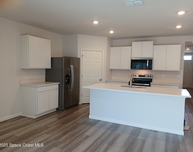 1560 Gardenton Street Nw - Photo Thumbnail 1