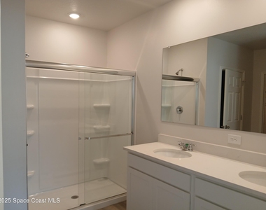 1560 Gardenton Street Nw - Photo Thumbnail 5