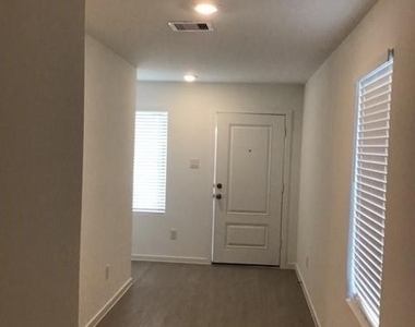 14861 North Ascot Bend Circle Circle - Photo Thumbnail 1