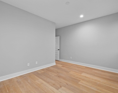 4210 Mckinley Street - Photo Thumbnail 17