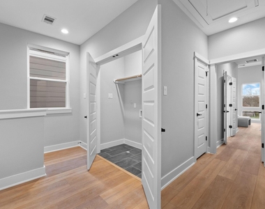 4210 Mckinley Street - Photo Thumbnail 10