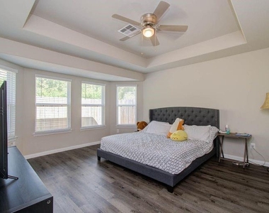 25416 Grotto Falls Lane - Photo Thumbnail 10