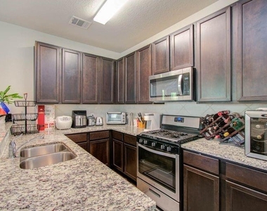 25416 Grotto Falls Lane - Photo Thumbnail 5