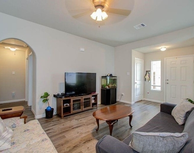 25416 Grotto Falls Lane - Photo Thumbnail 7