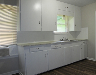 603 Coryell Street - Photo Thumbnail 9