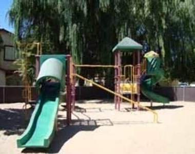 300 Myer Dr - Photo Thumbnail 7