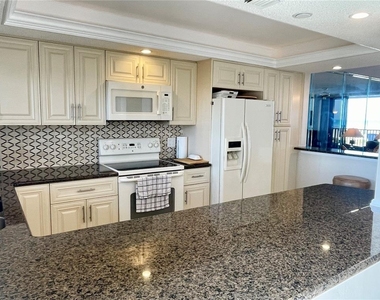 1290 Gulf Boulevard - Photo Thumbnail 4