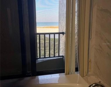1290 Gulf Boulevard - Photo Thumbnail 17