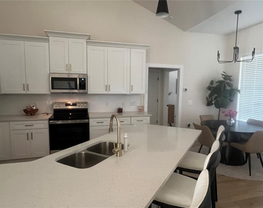 37015 Waldo Drive - Photo Thumbnail 7