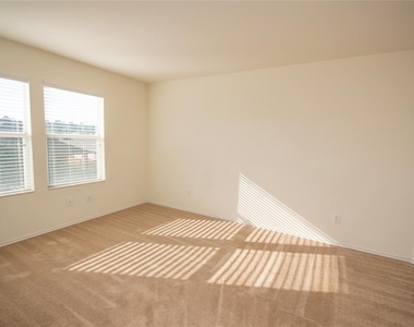 310 Falling Pine Drive - Photo Thumbnail 11