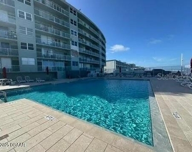 800 N Atlantic Avenue - Photo Thumbnail 2