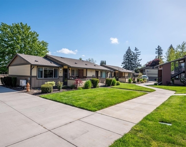 621 N Douglas St - Photo Thumbnail 7