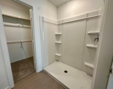 13310 Rayhill Drive - Photo Thumbnail 23