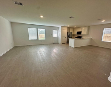 13310 Rayhill Drive - Photo Thumbnail 2