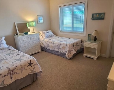 815 Ocean Shore Boulevard - Photo Thumbnail 3