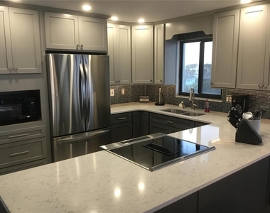 1571 S Atlantic Avenue - Photo Thumbnail 7