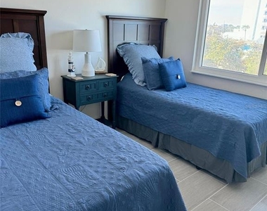1571 S Atlantic Avenue - Photo Thumbnail 5