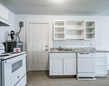 3823 Lydia Street - Photo Thumbnail 9