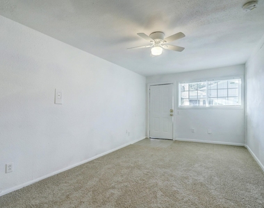 3823 Lydia Street - Photo Thumbnail 4