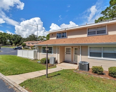 11001 Se Sunset Harbor Rd - Photo Thumbnail 25