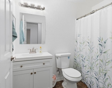 6628 Thorman Road - Photo Thumbnail 13