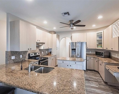 1503 Suzi Street - Photo Thumbnail 8
