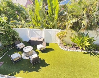 324 Julia Place - Photo Thumbnail 39