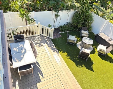 324 Julia Place - Photo Thumbnail 41