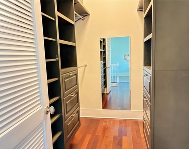 324 Julia Place - Photo Thumbnail 33