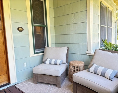 324 Julia Place - Photo Thumbnail 4