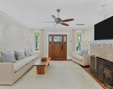 324 Julia Place - Photo Thumbnail 24