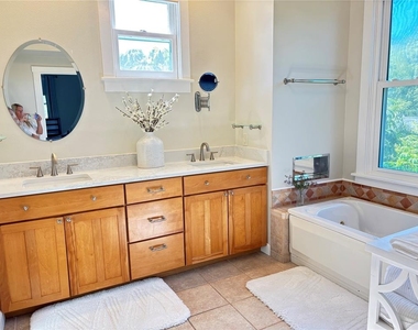 324 Julia Place - Photo Thumbnail 35